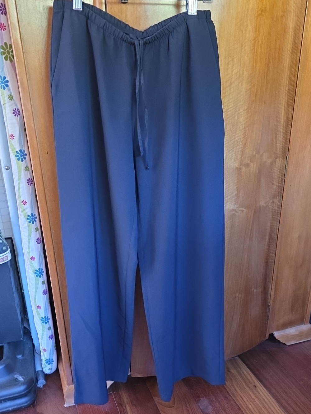 GAP Women's Relaxed Drawstring Pants Dressy-er Fabric